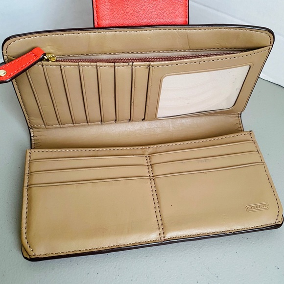 Coach wallet - Picture 3 of 11